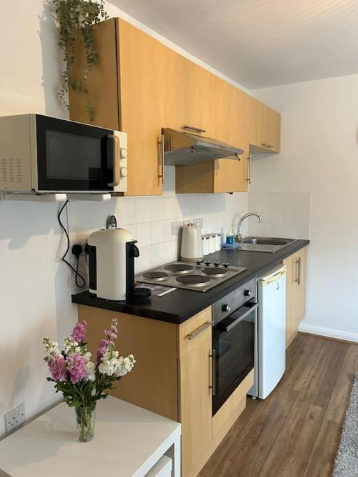 Apartamento 31 Canal Apartments, Canal View -temple Meads Bristol